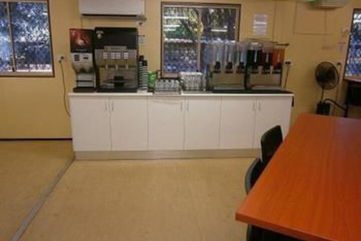 Breakfast/Coffee Service 6 of 47