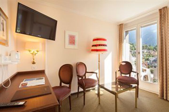 Room 80 of 108