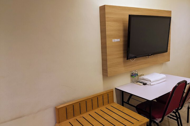 Room 42 of 62