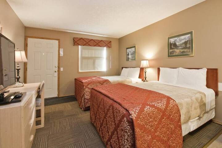 Room 12 of 25
