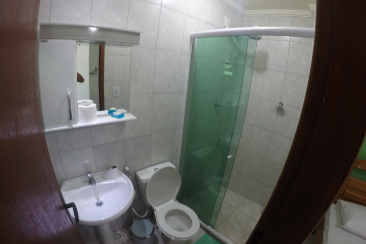 Room 10 of 11