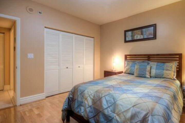Room 29 of 32