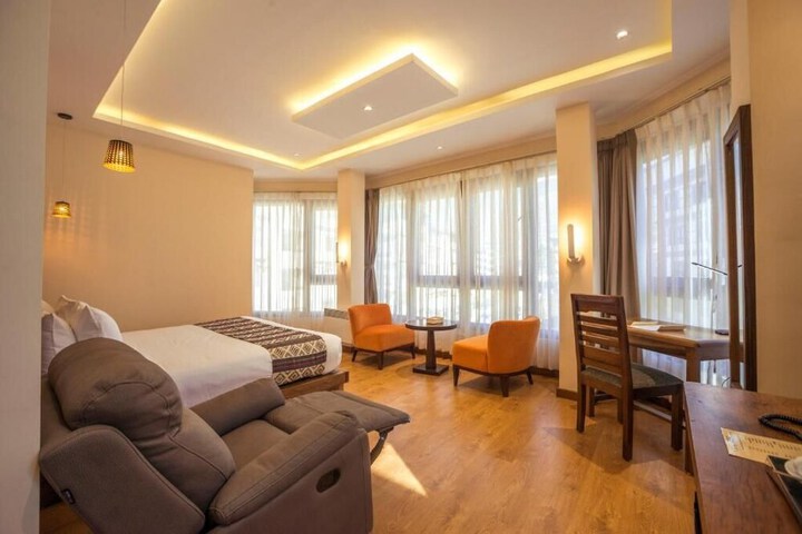 Room 2 of 25