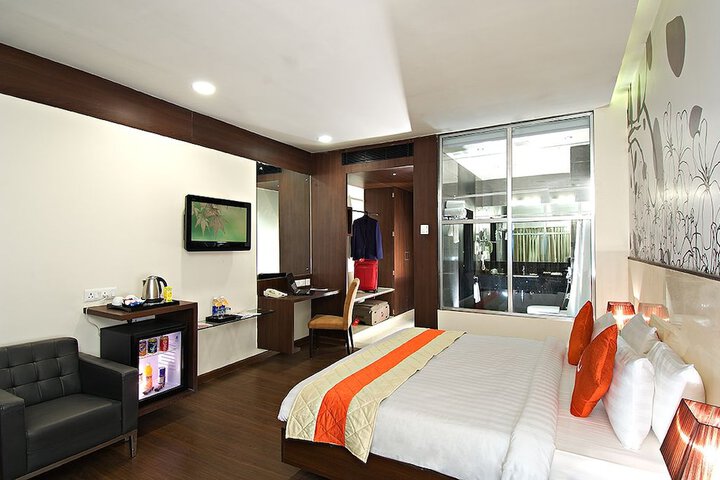Room 8 of 35
