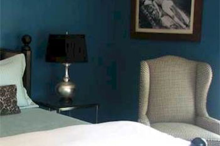 Room 42 of 87