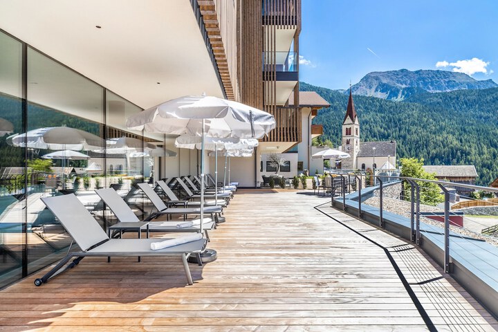 Terrace/Patio 124 of 132