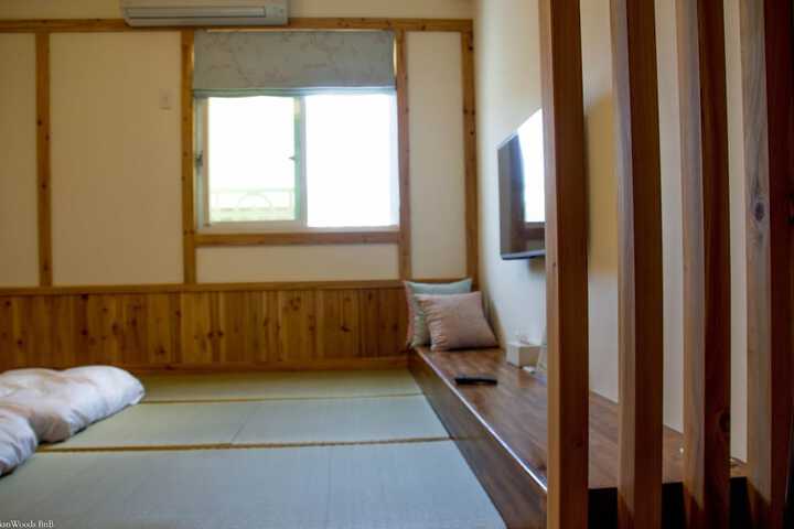Room 5 of 63
