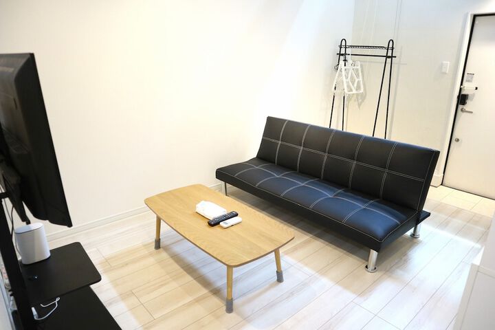 Room 83 of 143