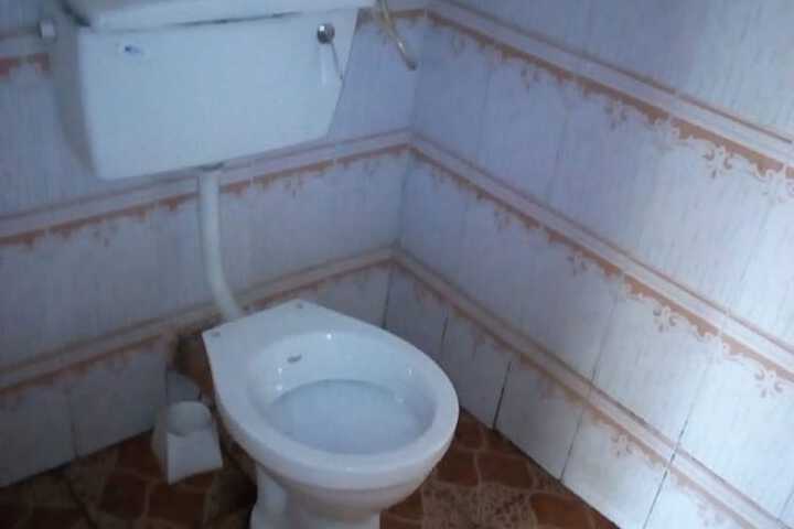 Room 12 of 19