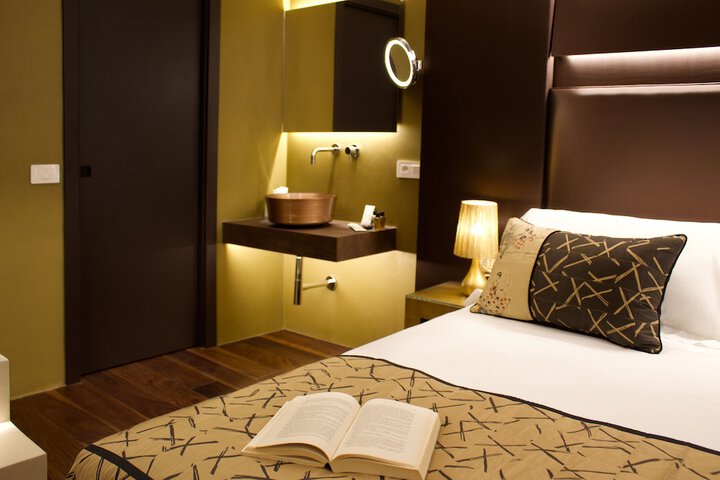 Room 13 of 47