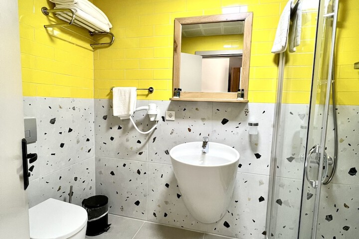 Room 20 of 40