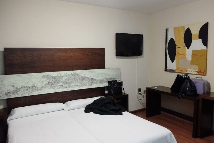 Room 7 of 43