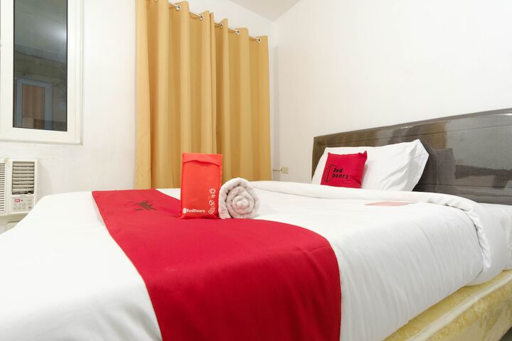 Room 3 of 9