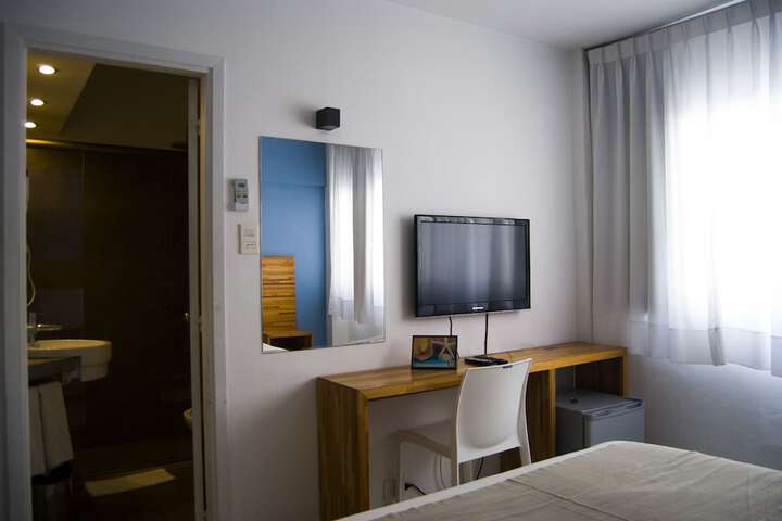 Room 29 of 102
