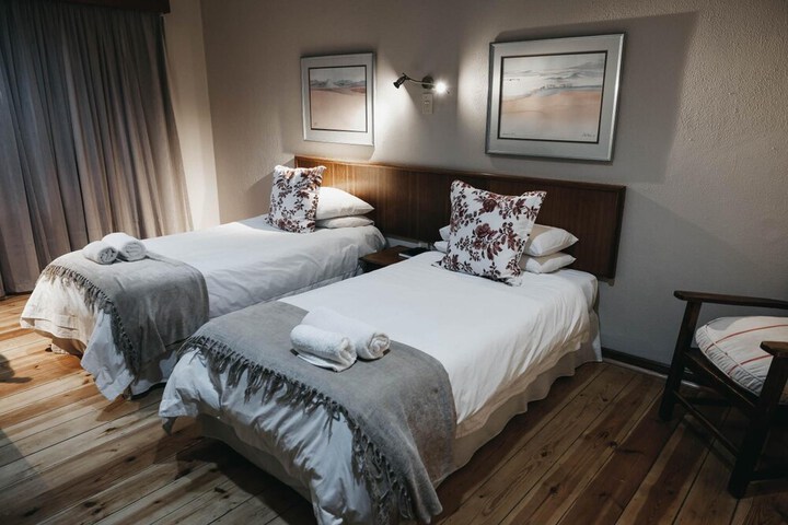 Room 12 of 54