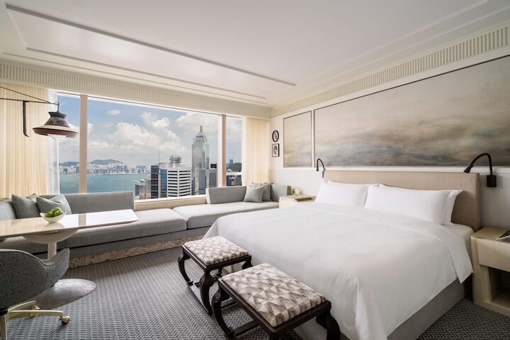 Room 25 of 119
