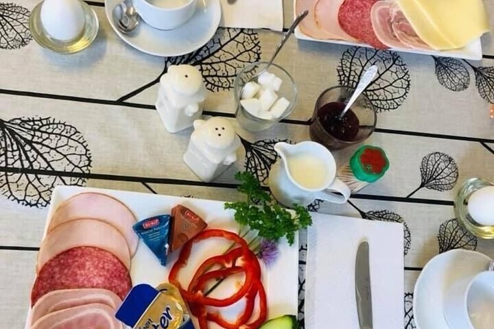 Breakfast/Coffee Service 84 of 99