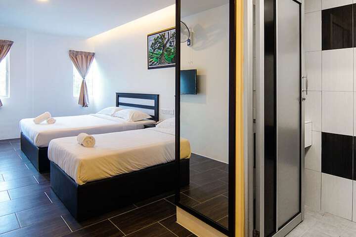 Room 25 of 75