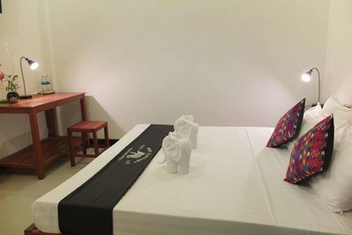Room 18 of 146