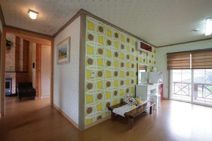 Room 5 of 63