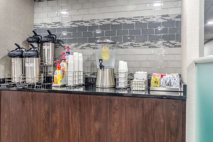 Breakfast/Coffee Service 49 of 53