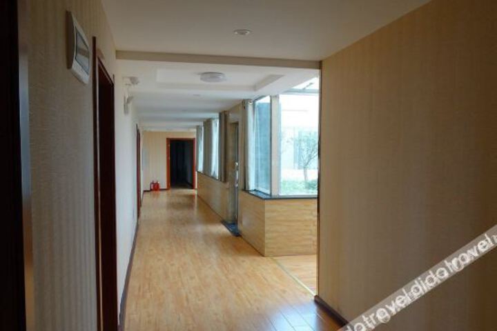 Hotel Interior 10 of 18