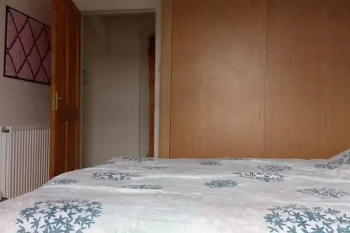 Room 3 of 10