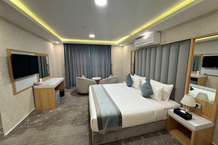 Room 11 of 47