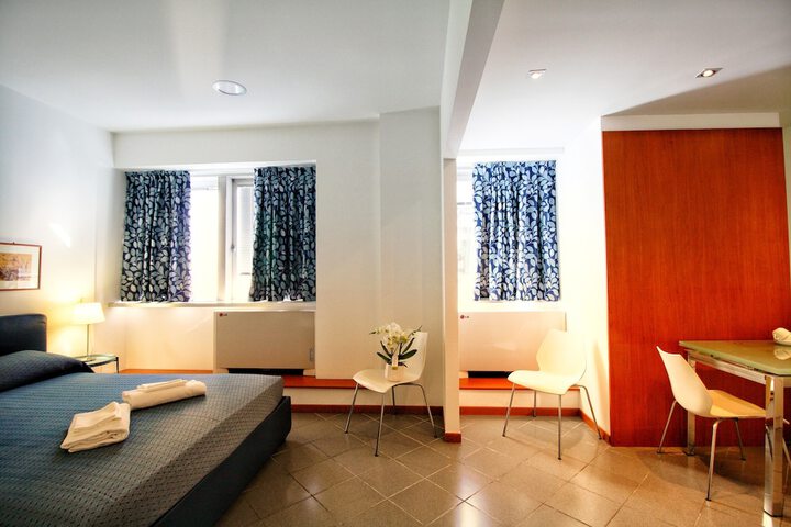 Room 19 of 28