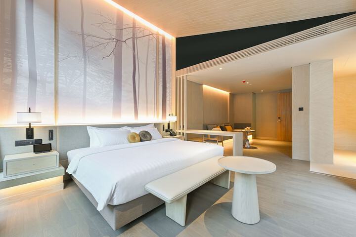 Room 43 of 98