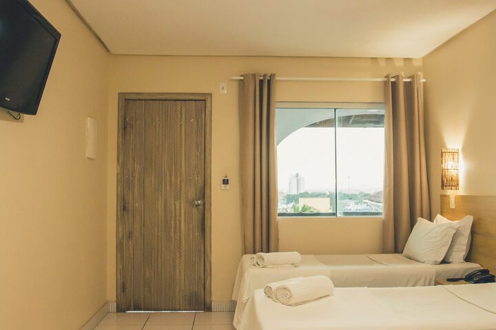 Room 27 of 88