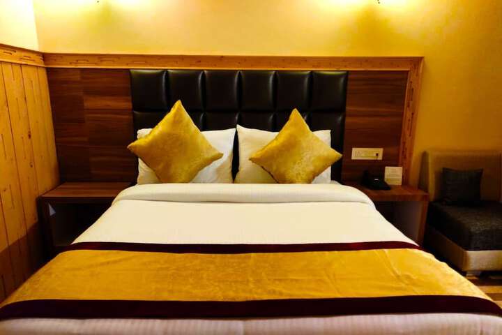 Room 26 of 37