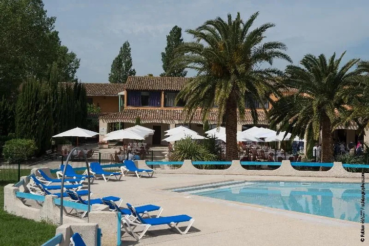 Pool Hotel