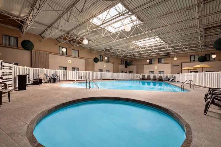 Pools & Facilities