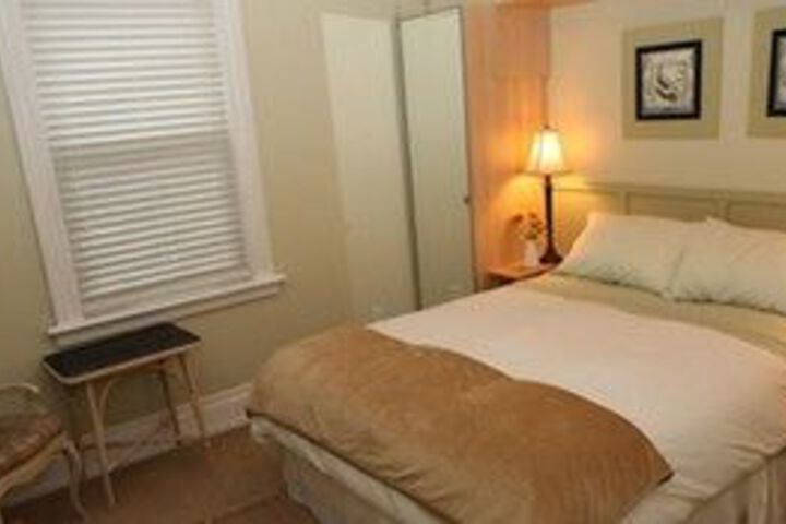 Room 12 of 14