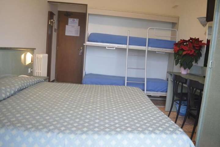 Room 7 of 51