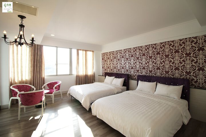 Room 26 of 46