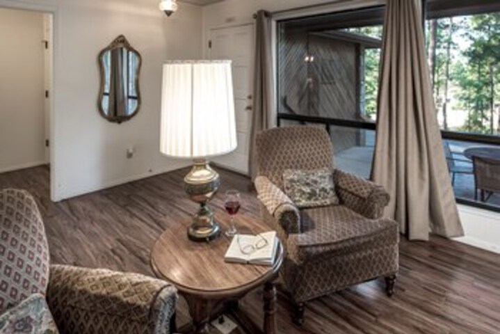 Room 10 of 23