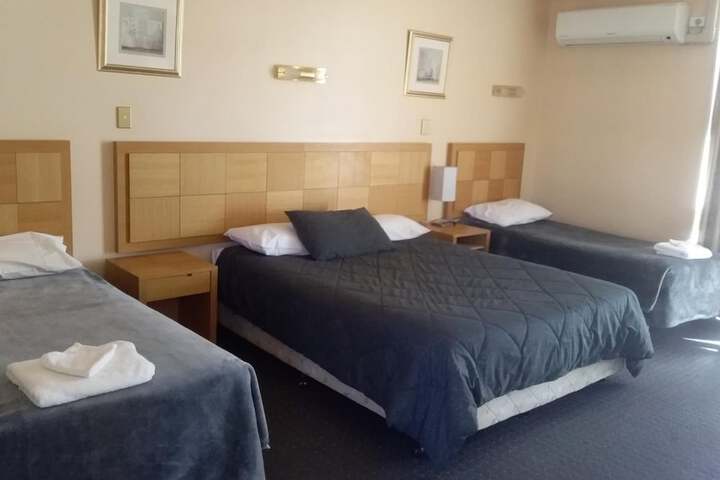 Room 15 of 29