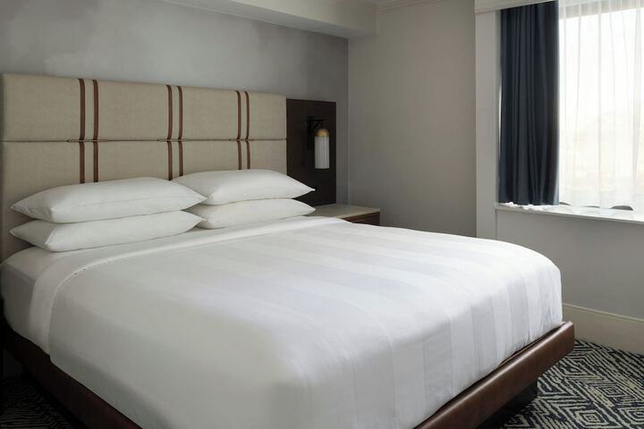Room 20 of 64