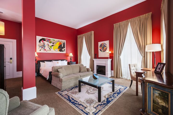 Room 26 of 72