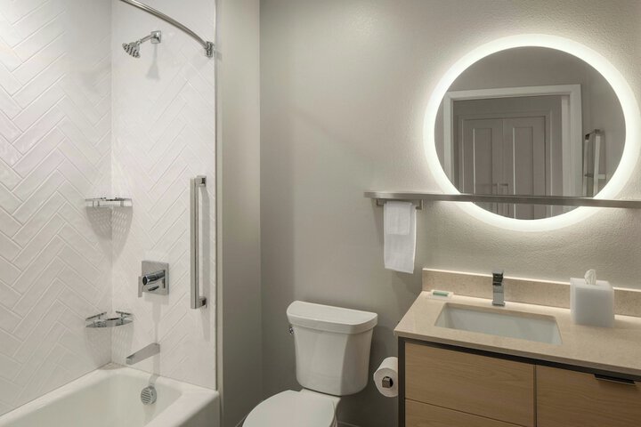 Room 20 of 35