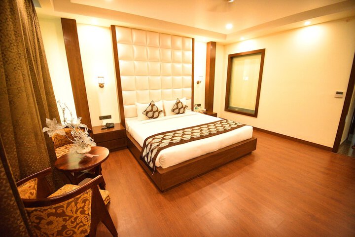 Room 12 of 31