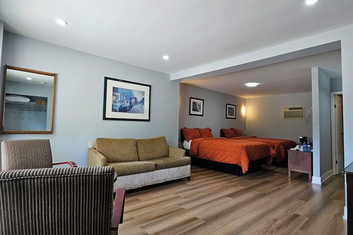Room 10 of 69