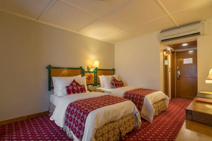 Room 10 of 49