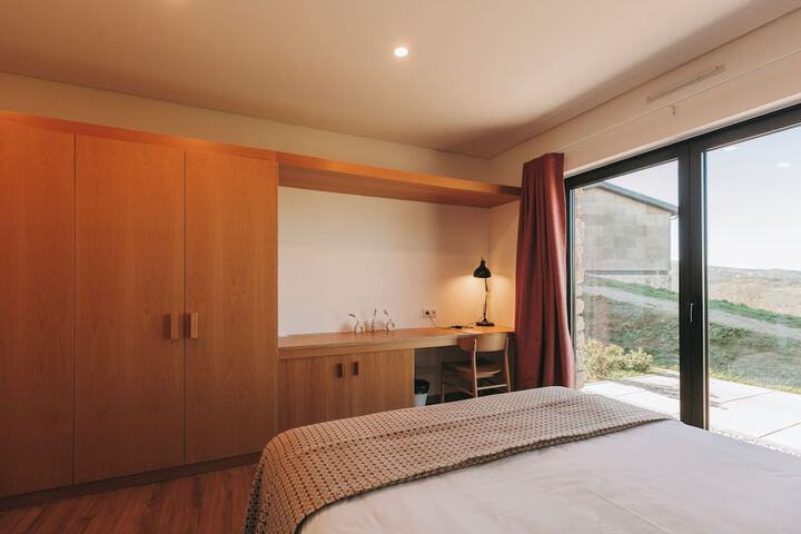 Room 34 of 181