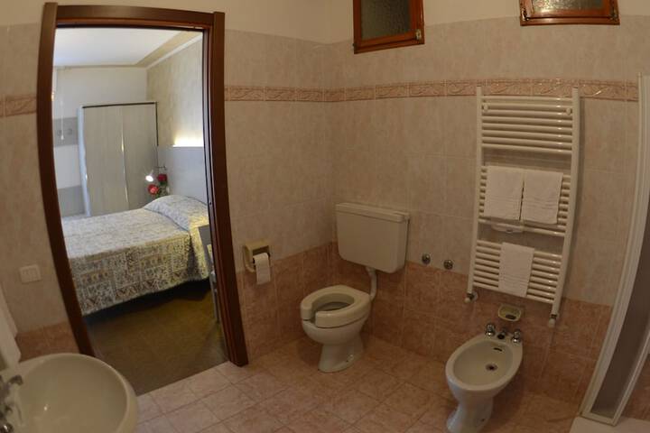 Room 10 of 49