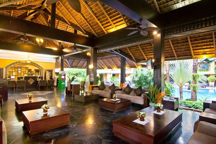 Hotel Lobby