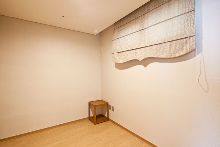 Room 5 of 101