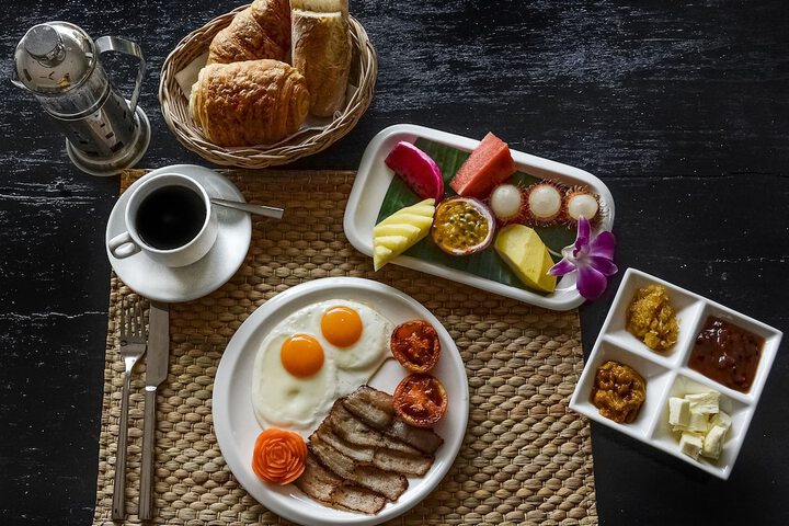 Breakfast/Coffee Service 31 of 35